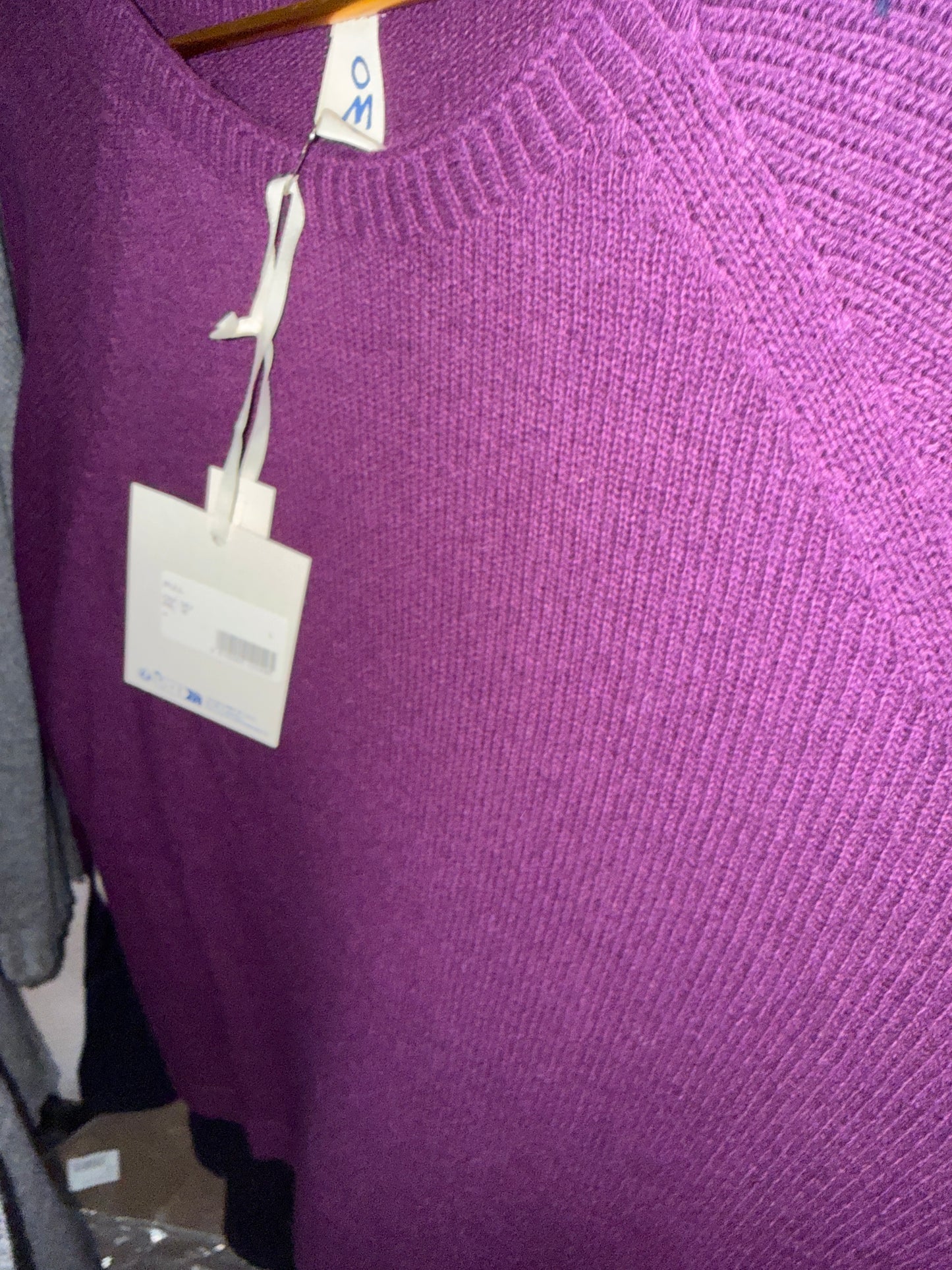 Pull prune Pullover