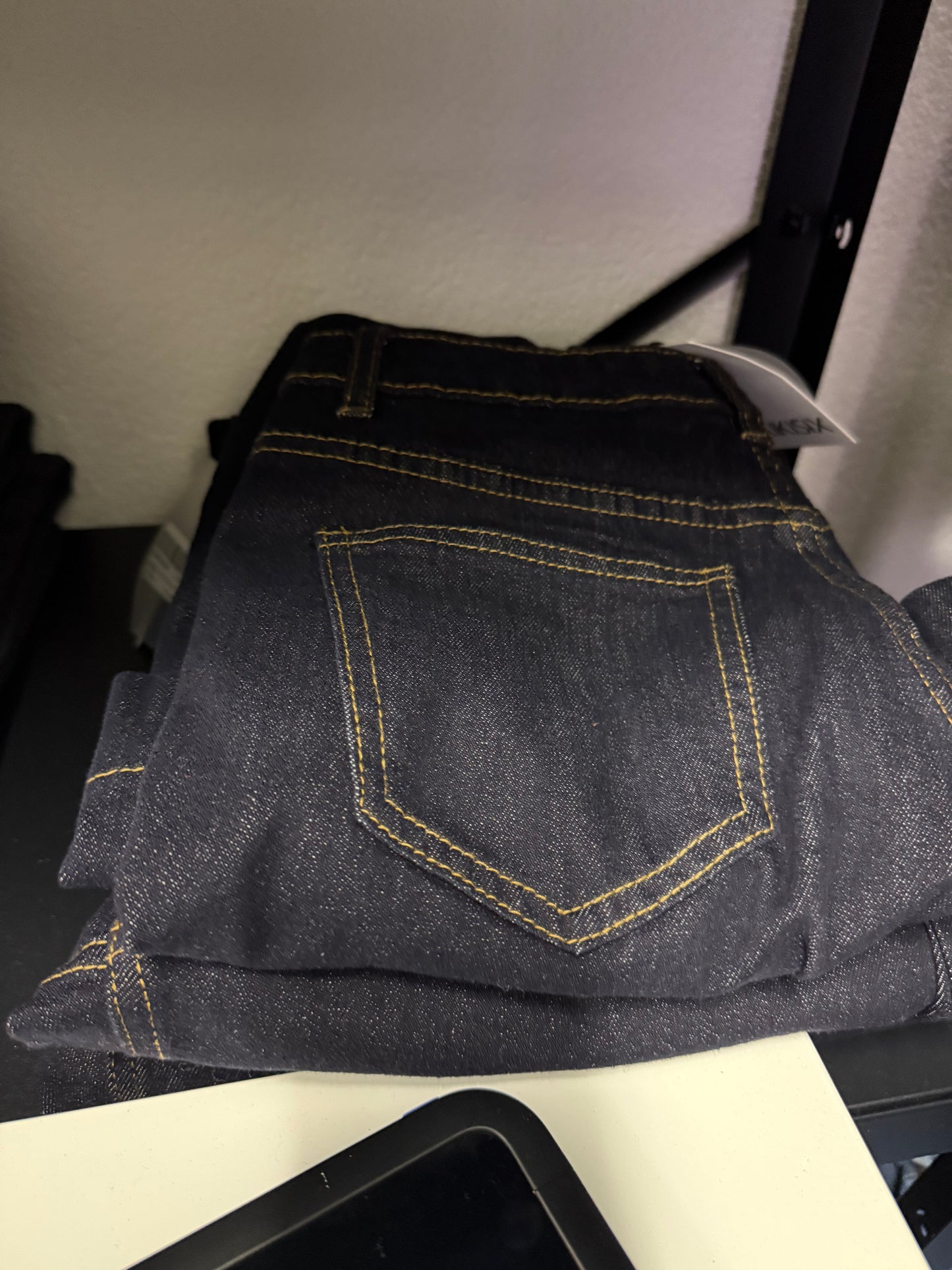 Jeans dritto cuciture