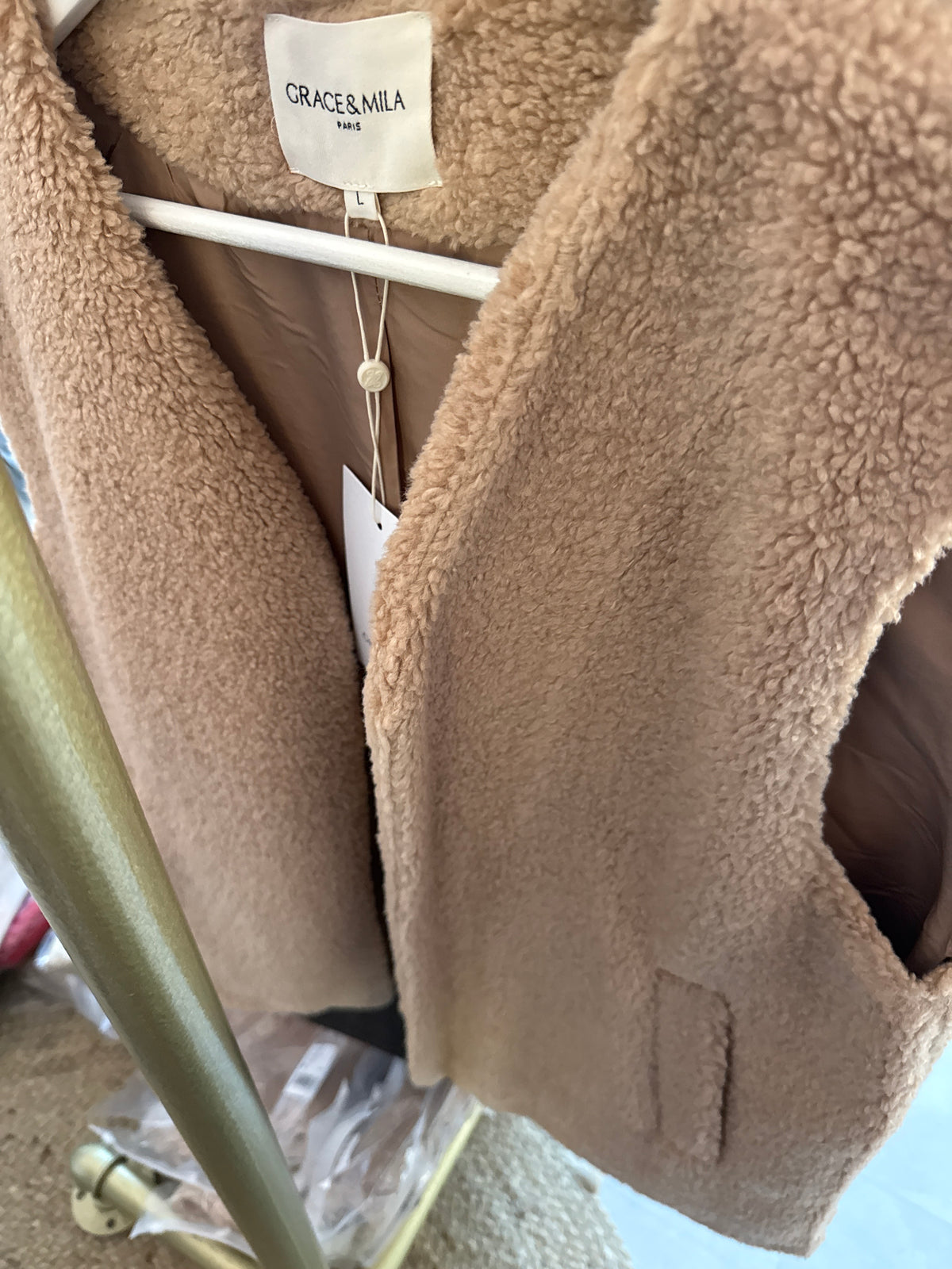 Avery Gilet